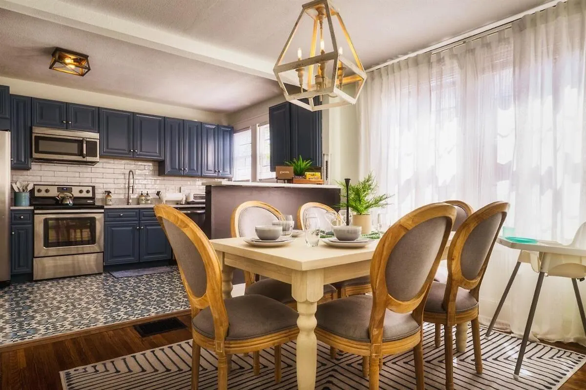 Villa Book Fam Clt Combo Duplex Near Uptown & Breweries! Charlotte