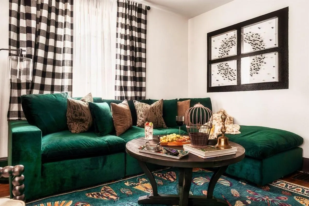 Villa Book Fam Clt Combo Duplex Near Uptown & Breweries! Charlotte
