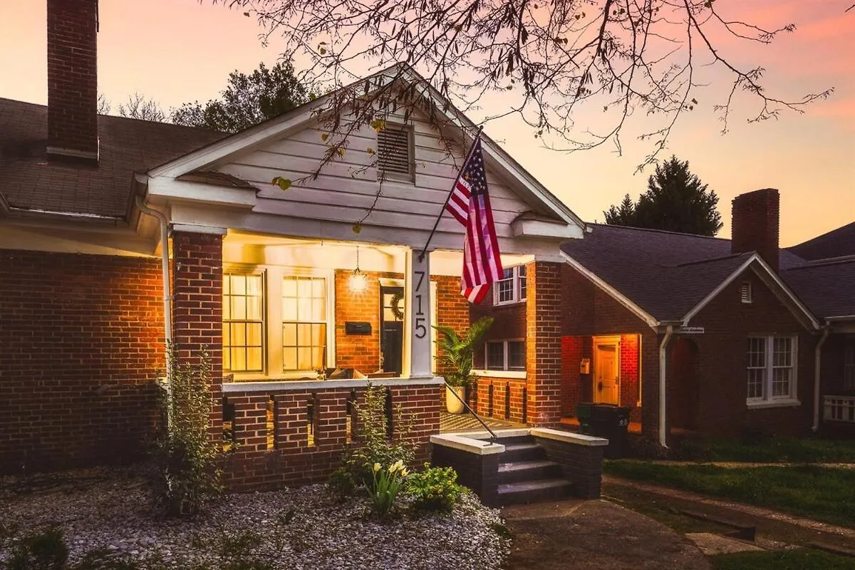 Book Fam Clt Combo Duplex Near Uptown & Breweries! Villa Charlotte Holiday home